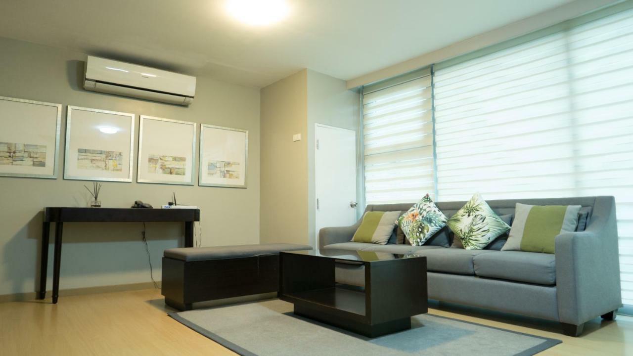 อะแวนต์ เซอร์วิซ สวีท Apartment มะนิลา ภายนอก รูปภาพ